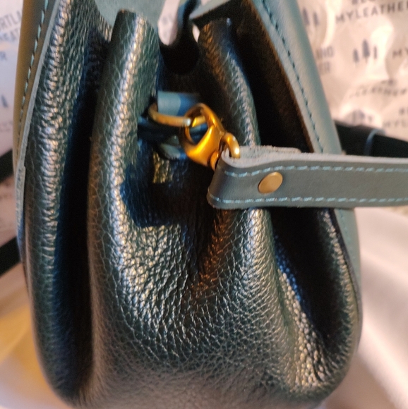 PLG Lagoon/Harbor Nest Bucket Bag - Picture 2 of 12